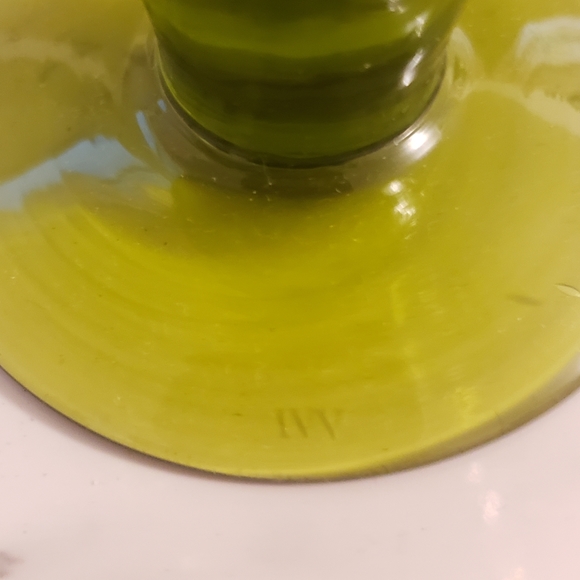 IVV Italy Green Pressed Glass With Olives Branches Goblet - Picture 5 of 5